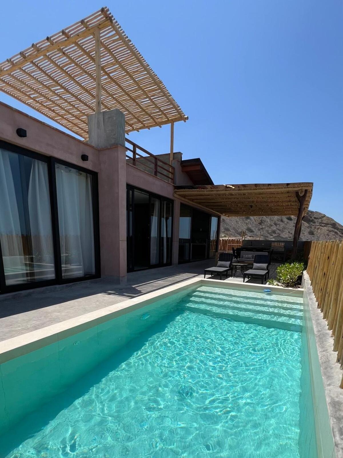 Villa La Morada - Casa De Playa Frente Al Mar En Estreno Canoas de Punta Sal
